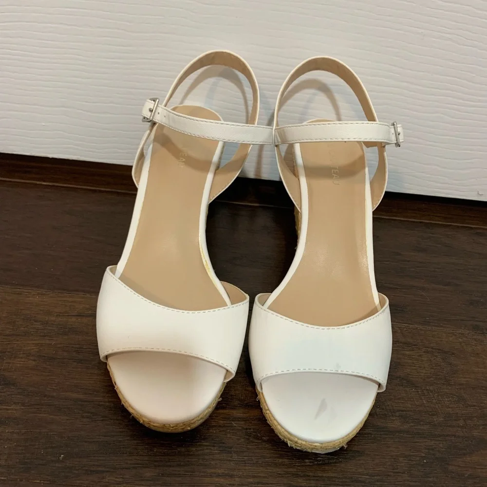 le Chateau summer wedges - Picture 3 of 3